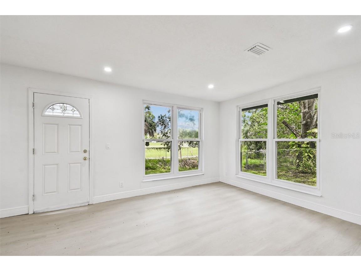 219 W 108th Avenue Tampa FL 33612 TB8429871 image15