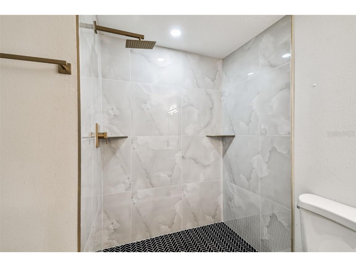 219 W 108th Avenue Tampa FL 33612 TB8429871 image32