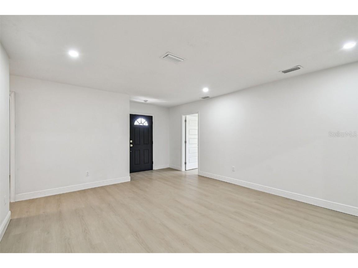 219 W 108th Avenue Tampa FL 33612 TB8429871 image34