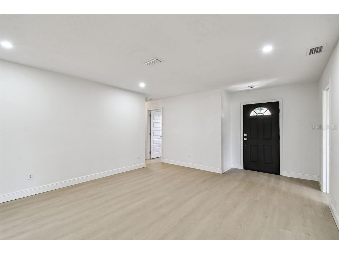 219 W 108th Avenue Tampa FL 33612 TB8429871 image35