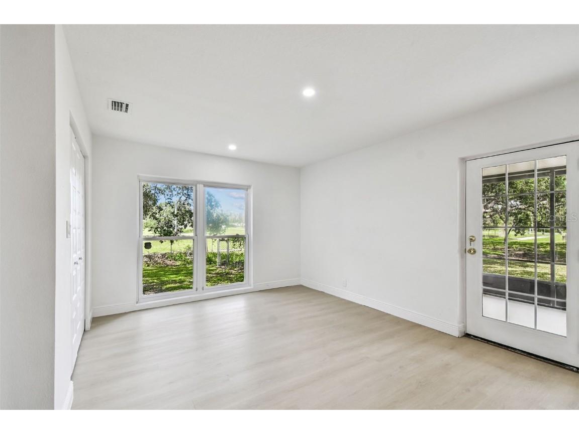 219 W 108th Avenue Tampa FL 33612 TB8429871 image37