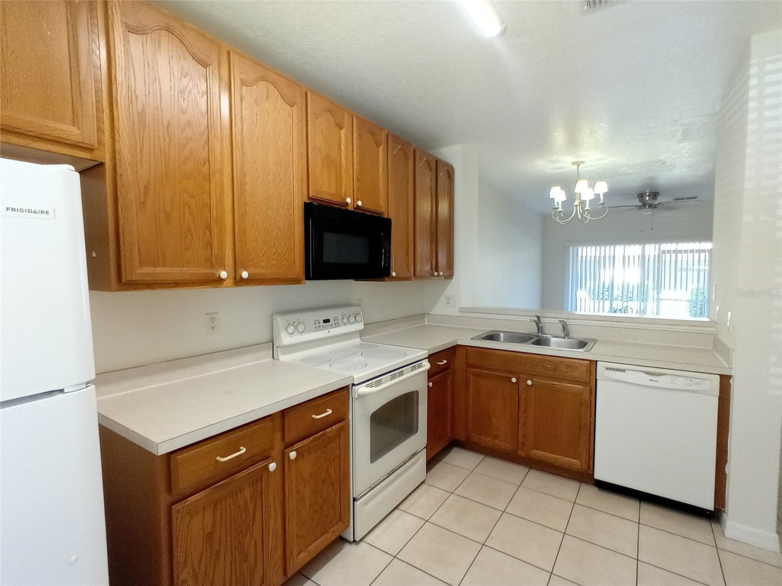 219 Weymouth Drive Davenport FL 33897 O6375275 image2