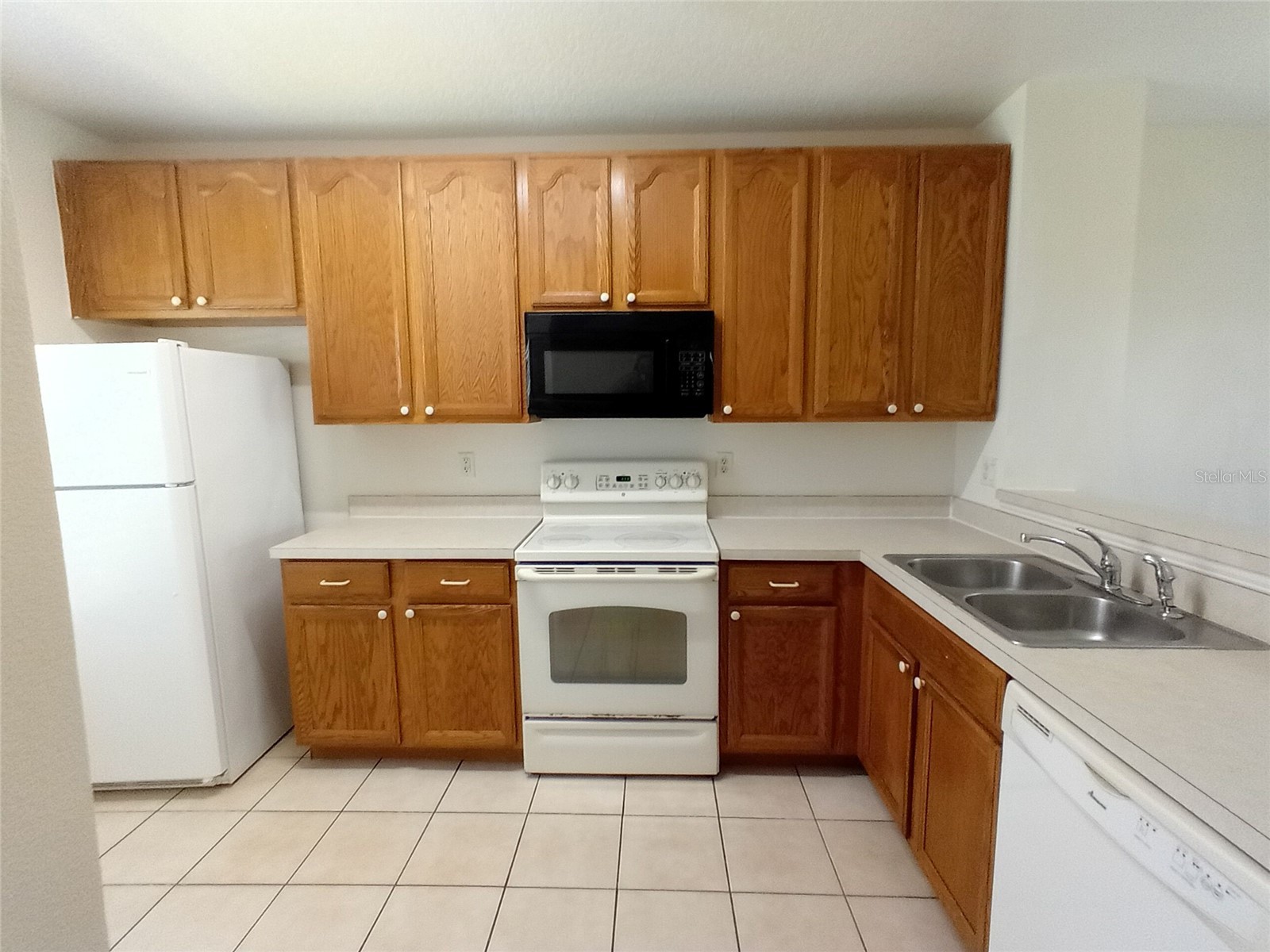 219 Weymouth Drive Davenport FL 33897 O6375275 image4