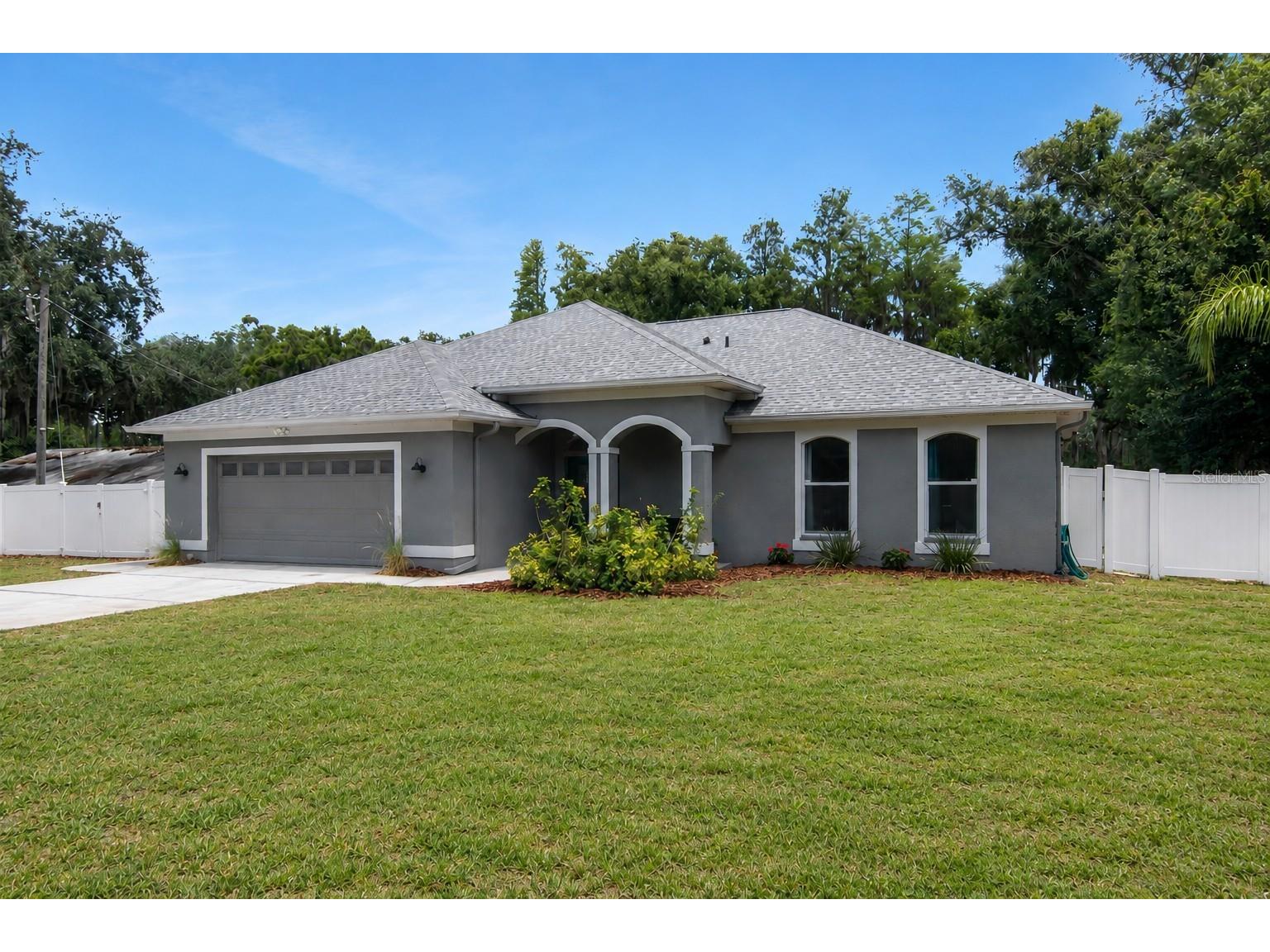 219 Willow Bend Parkway Lutz FL 33549 - LAKE KELL TB8519553 image1