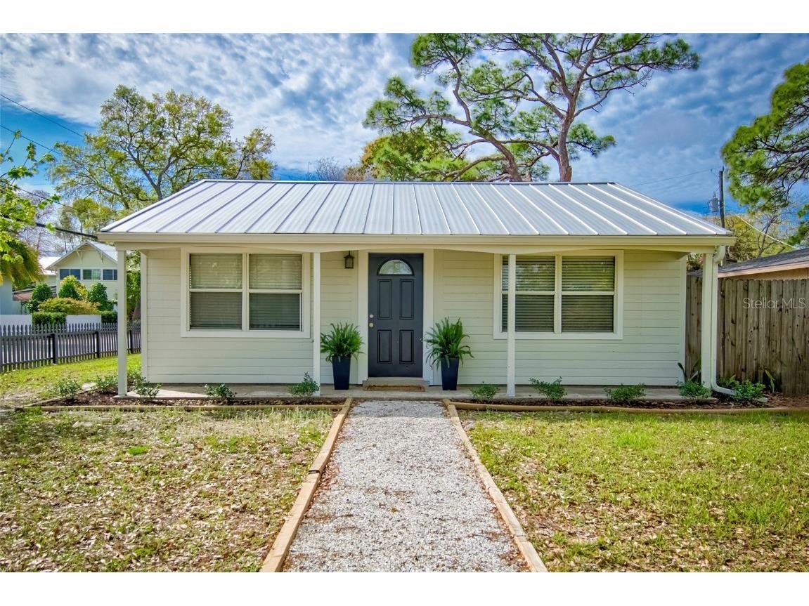 2190 Hawthorne Street Sarasota FL 34239 A4606904 image1