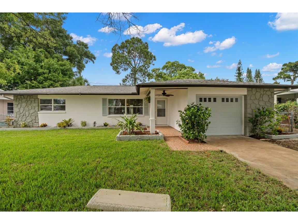 2190 Scotland Drive Clearwater FL 33763 U8249996 image1