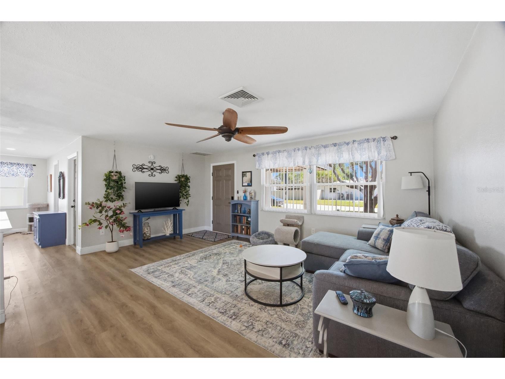 2190 Scotland Drive Clearwater FL 33763 TB8489947 image4