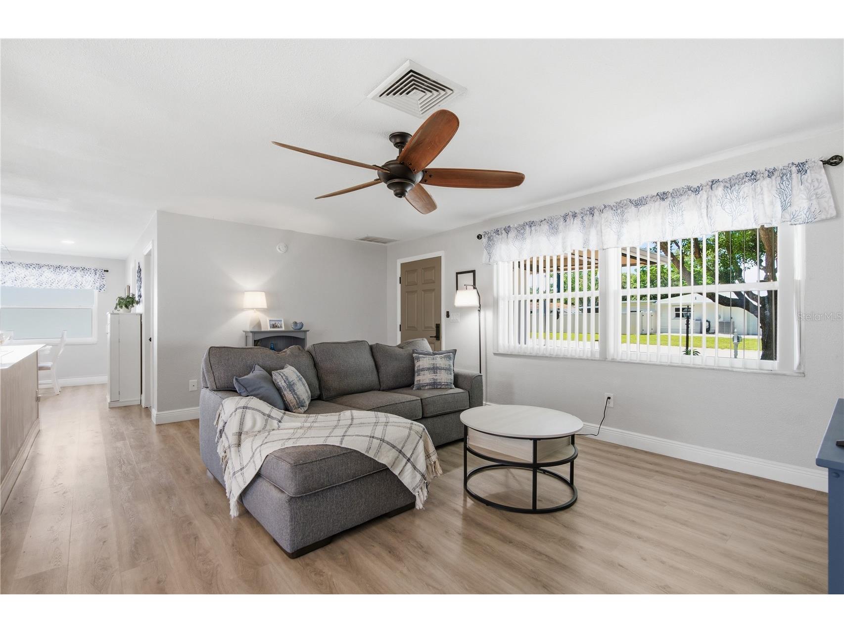 2190 Scotland Drive Clearwater FL 33763 TB8525180 image4