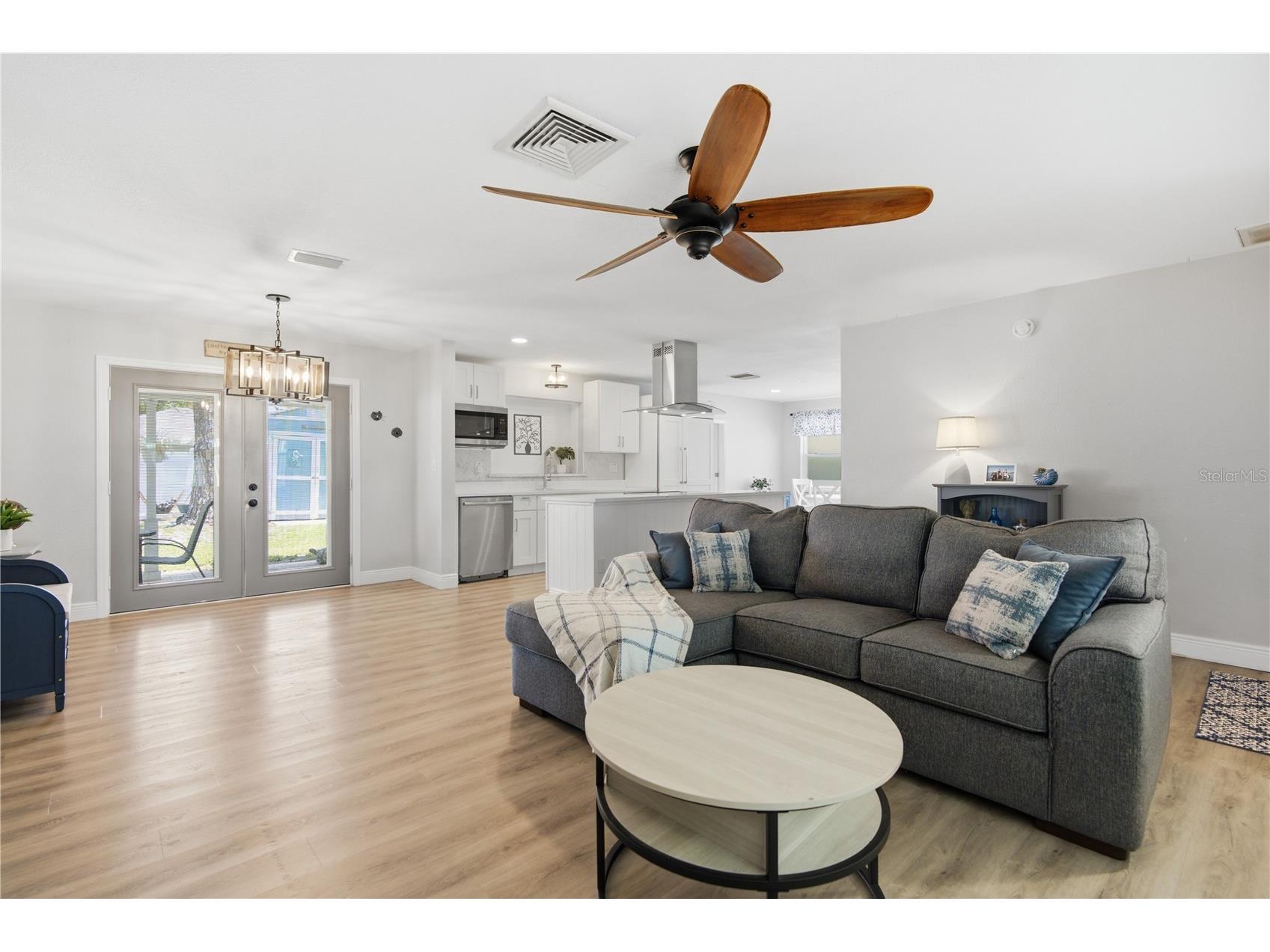 2190 Scotland Drive Clearwater FL 33763 TB8525180 image7