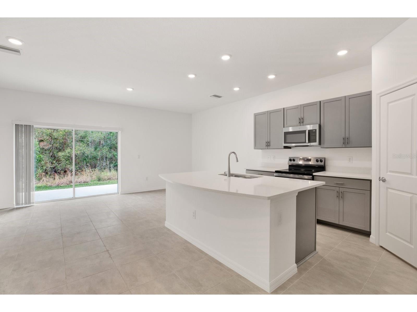2191 Hallier Cove Wesley Chapel FL 33543 TB8512971 image16