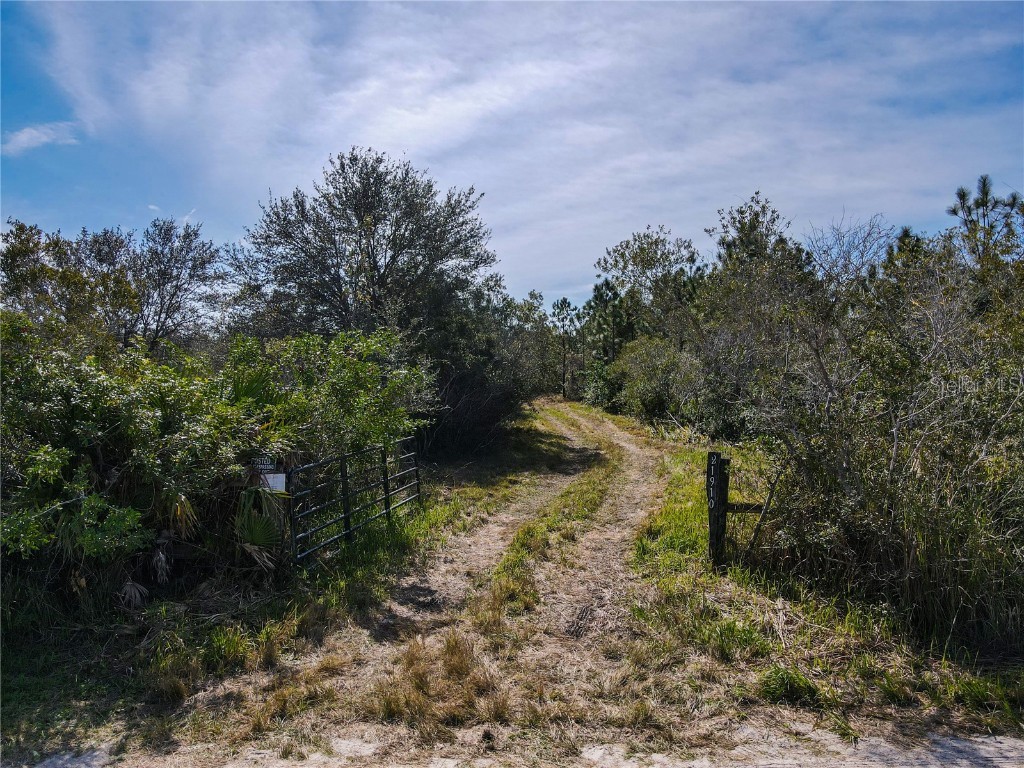 21910 73rd Avenue E Bradenton FL 34211 U8212062 image1