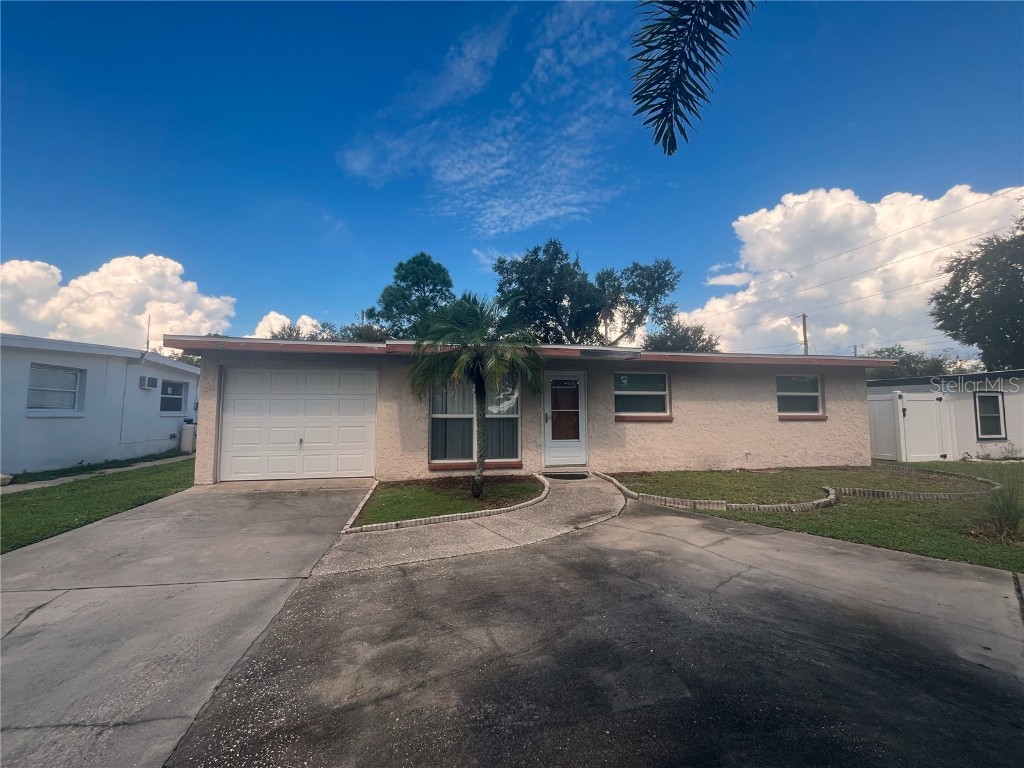 2192 Barcelona Drive Clearwater FL 33764 TB8308548 image1