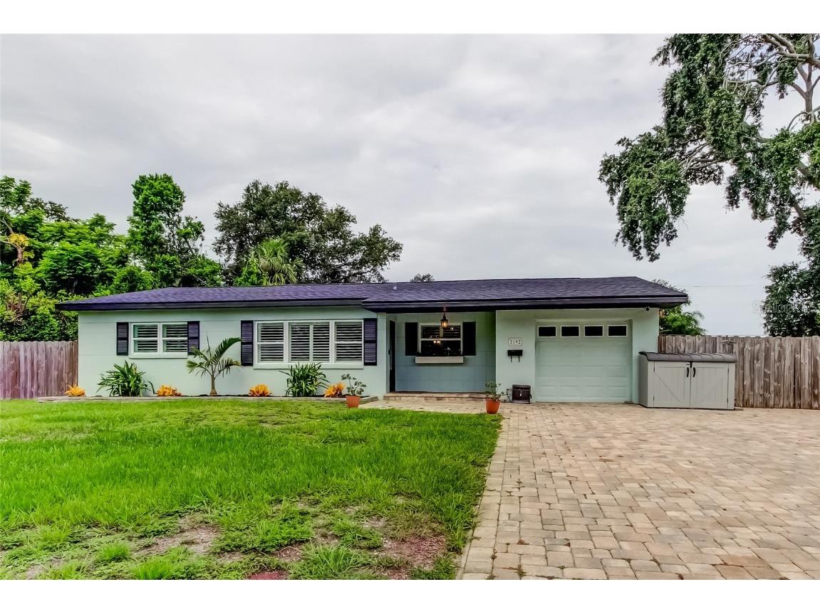 2192 Robinson Drive Saint Petersburg FL 33710 TB8402171 image1