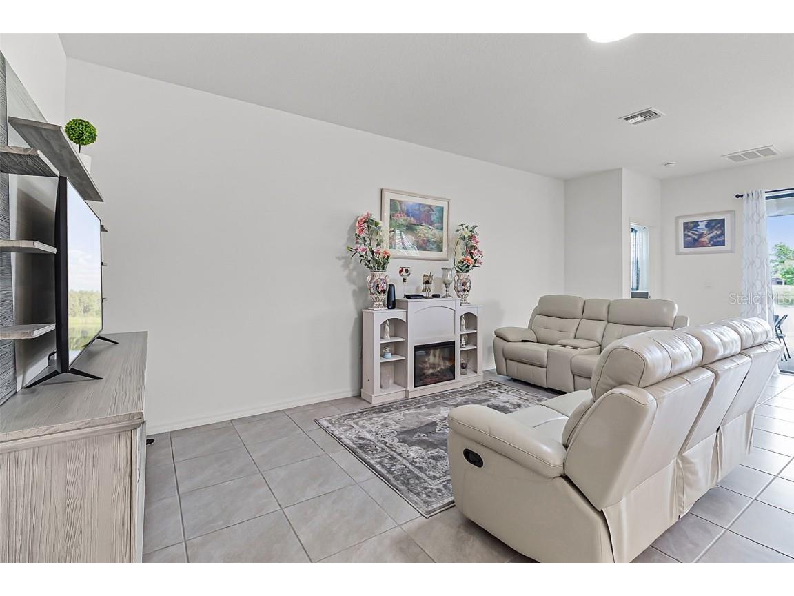 2193 Capital Drive SE Palm Bay FL 32909 S5135034 image4