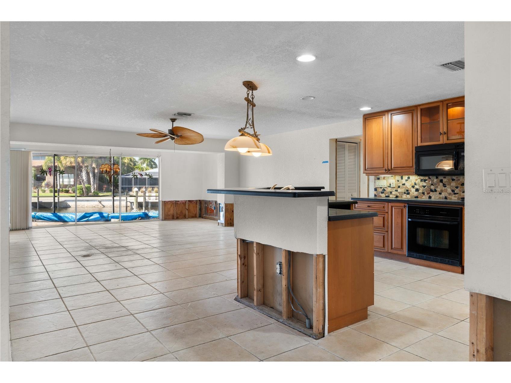 2194 Bayou Road Punta Gorda FL 33950 - DOLPHIN INLET CANAL C7523706 image7