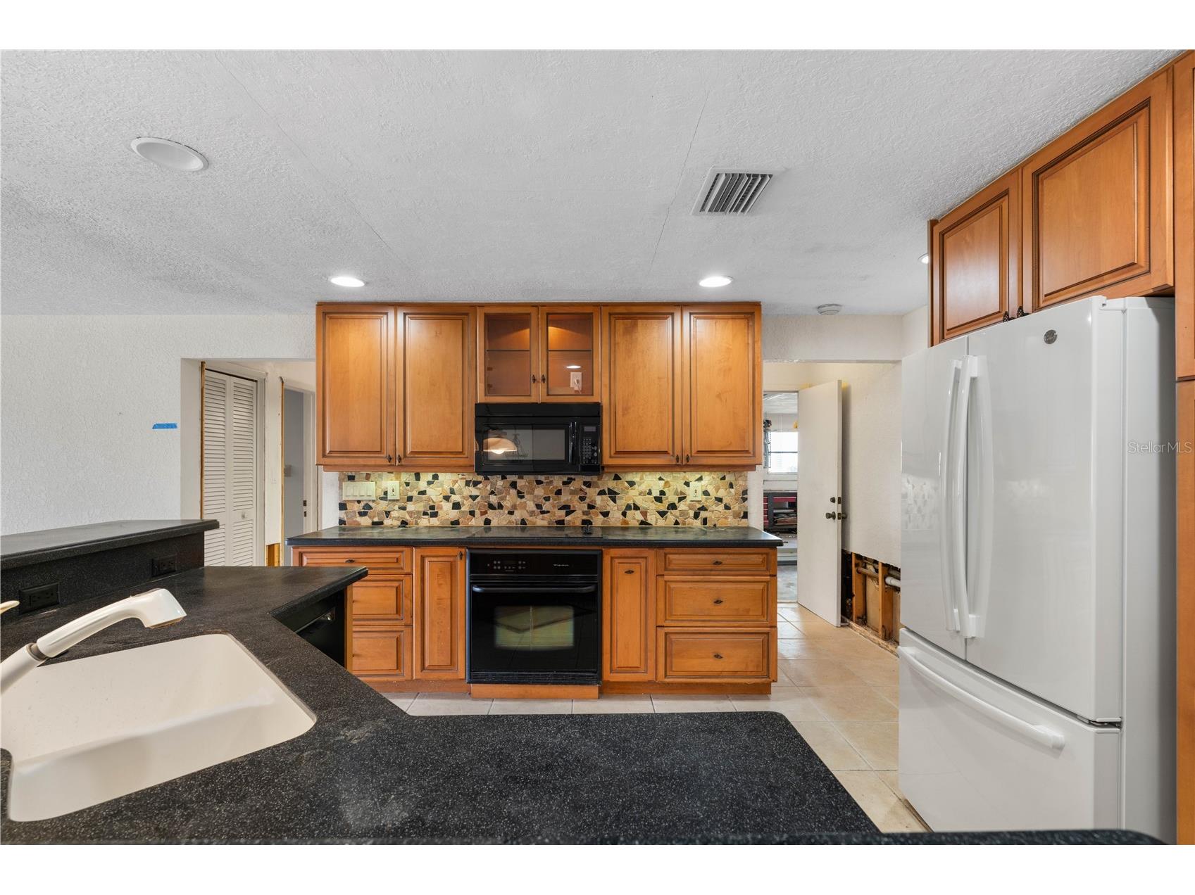 2194 Bayou Road Punta Gorda FL 33950 - DOLPHIN INLET CANAL C7523706 image8