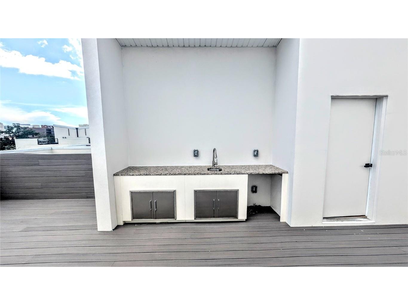 2194 Fruitville Road Sarasota FL 34237 A4662703 image28