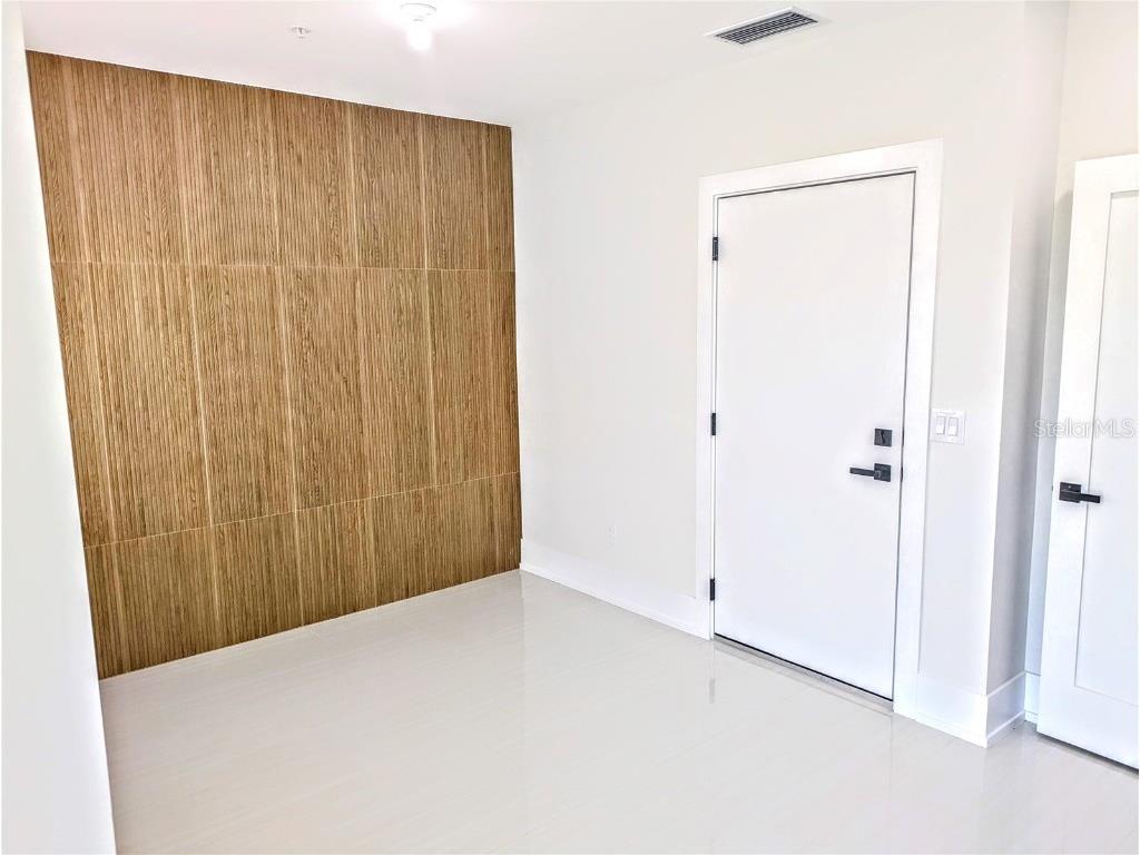 2194 Fruitville Road Sarasota FL 34237 A4662703 image3