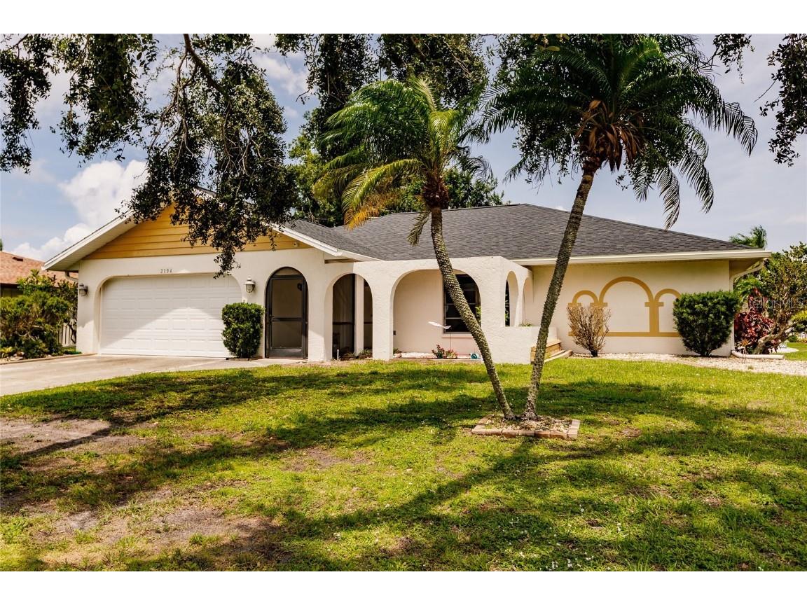 2194 Rio De Janeiro Avenue Punta Gorda FL 33983 C7477033 image1