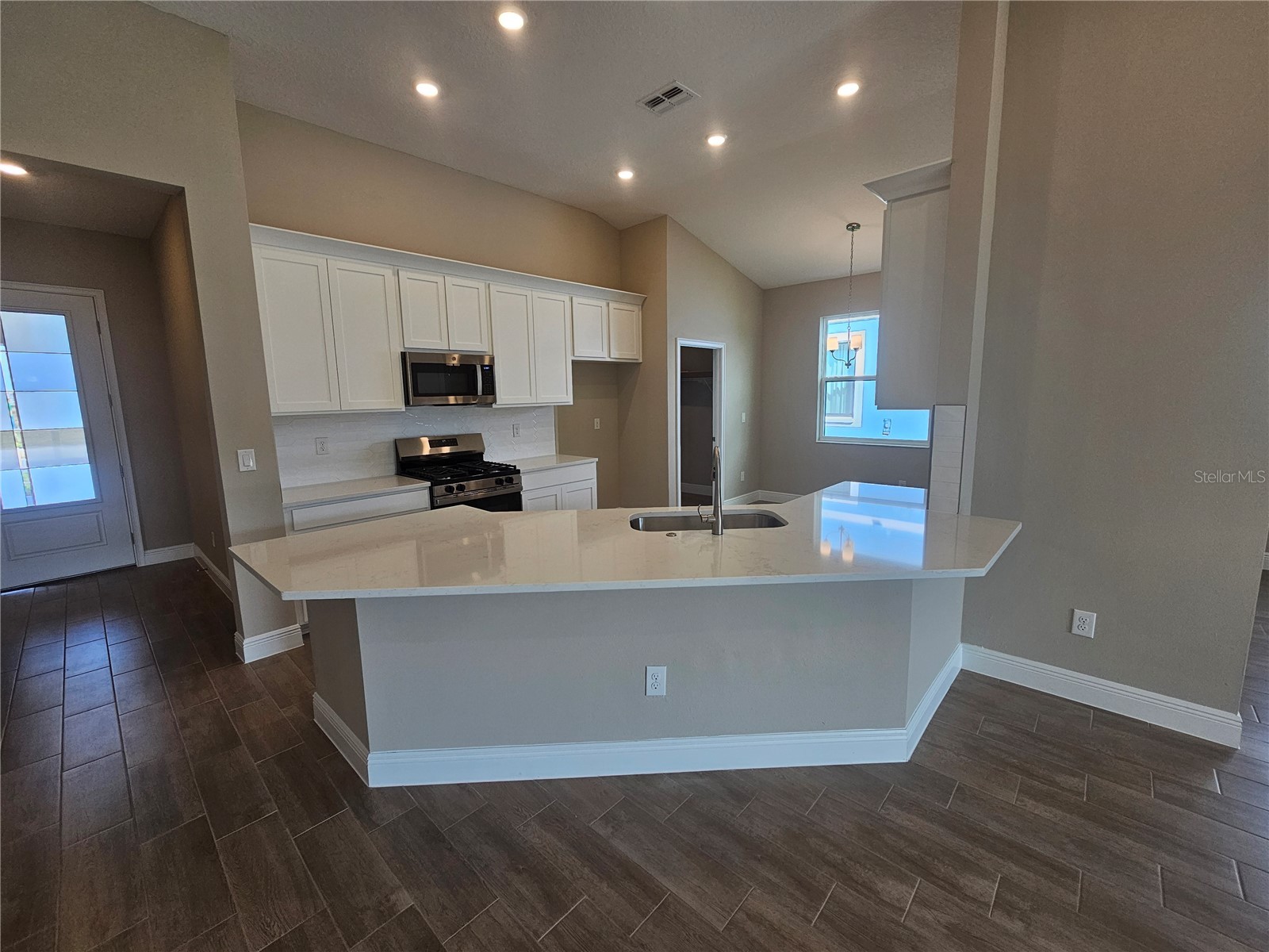 2194 Wise River Lane Zephyrhills FL 33541 TB8454963 image3