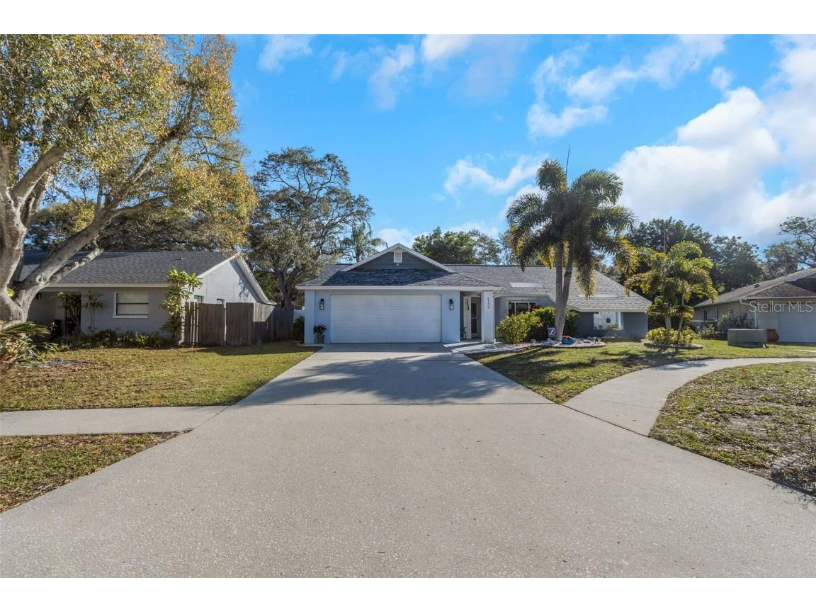 2195 Cypress Point Dr E Clearwater FL 33763 U8229767 image1