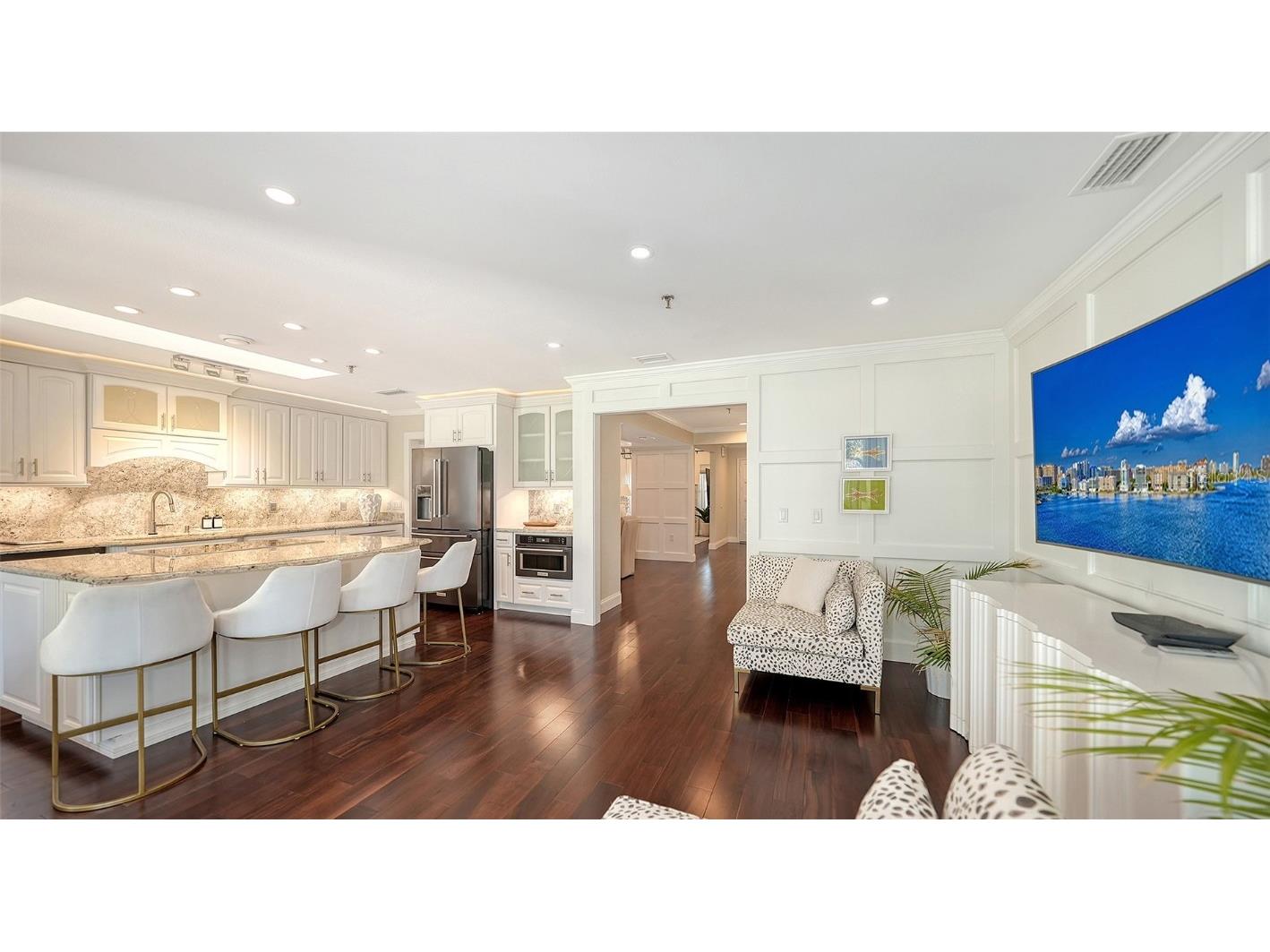 2195 Harbourside Drive #404 Longboat Key FL 34228 - GULF OF MEXICO A4635715 image18