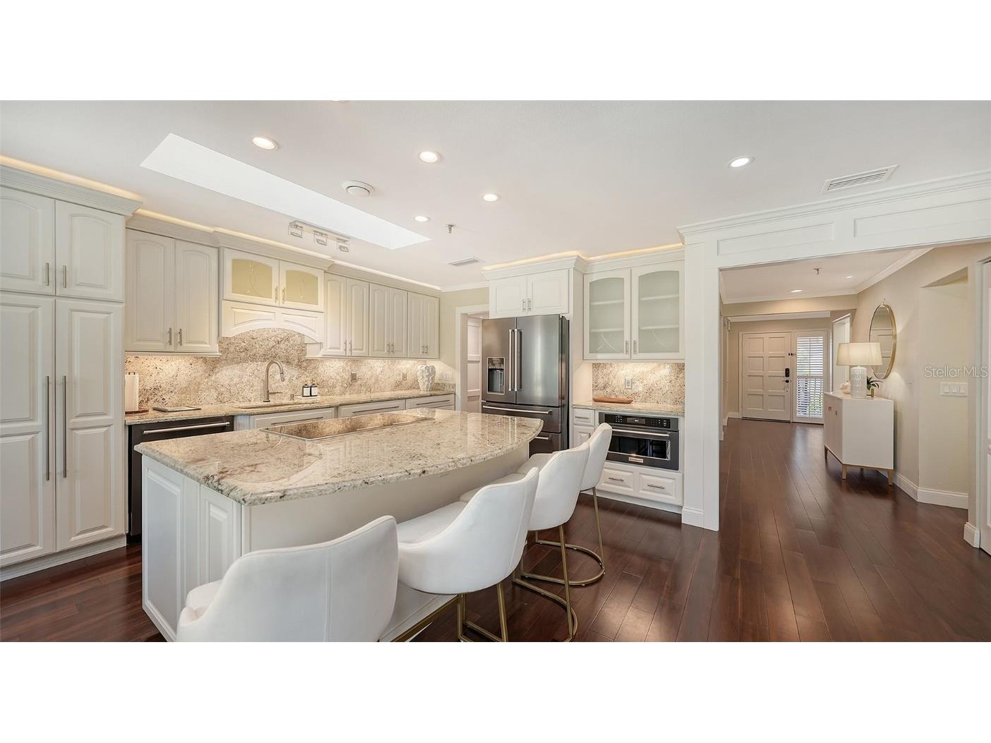 2195 Harbourside Drive #404 Longboat Key FL 34228 - GULF OF MEXICO A4635715 image19