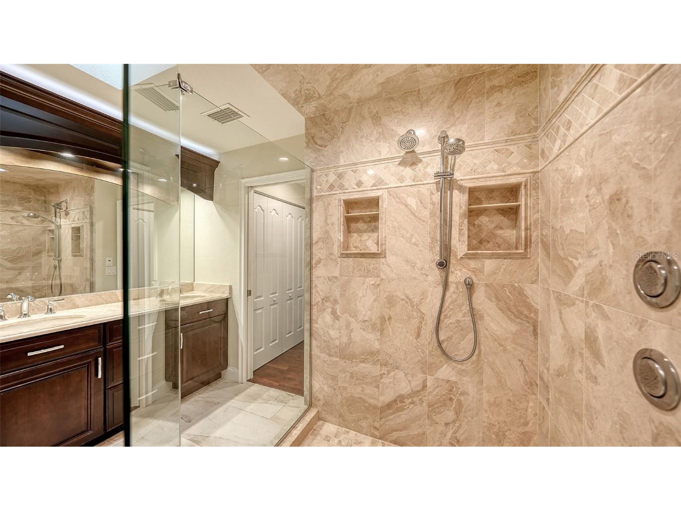 2195 Harbourside Drive #404 Longboat Key FL 34228 - GULF OF MEXICO A4635715 image27