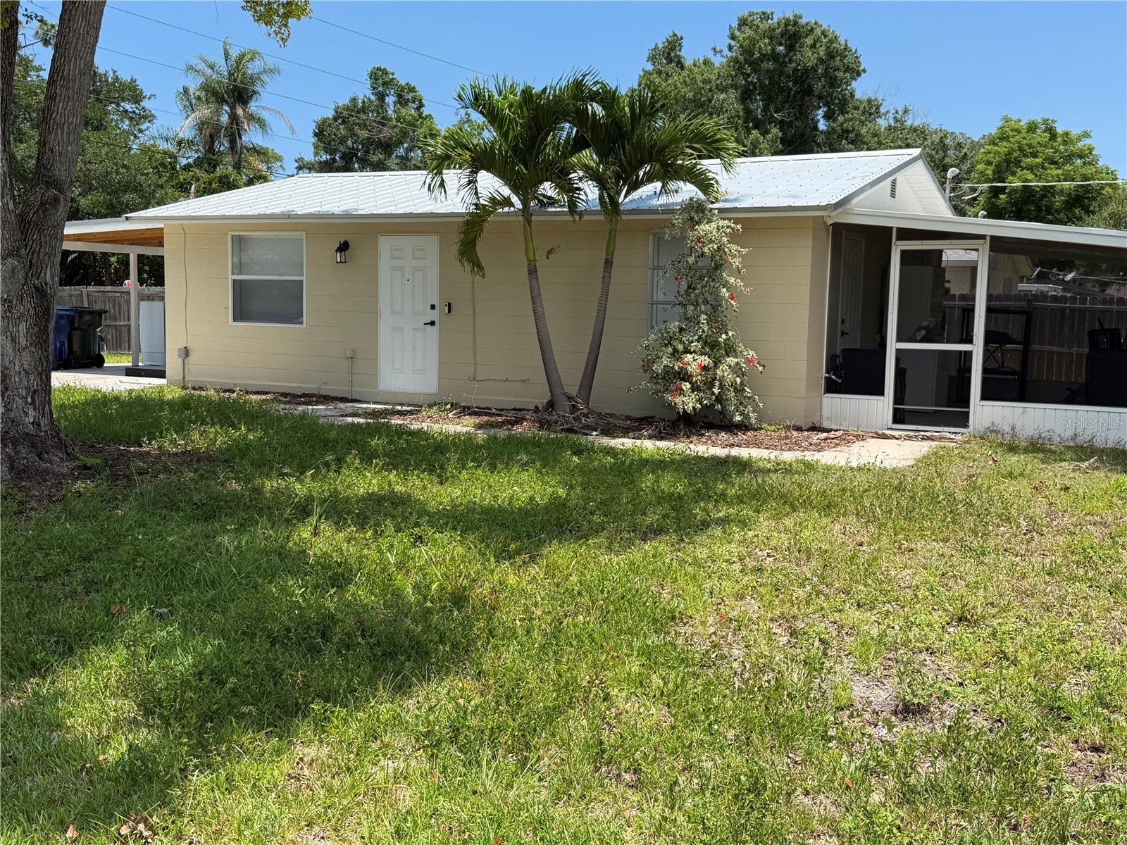 2195 Park Road Venice FL 34293 A4697193 image1