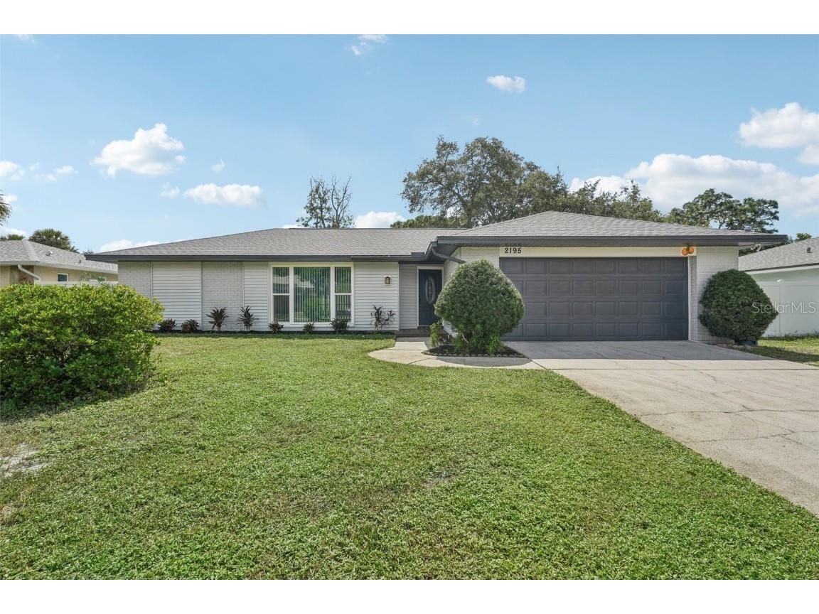 2195 Santa Paula Drive Dunedin FL 34698 TB8311762 image1