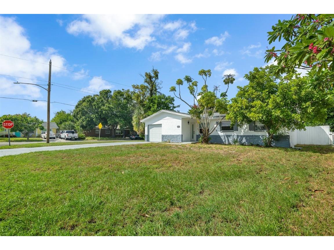 2197 63rd Avenue S Saint Petersburg FL 33712 S5134134 image5