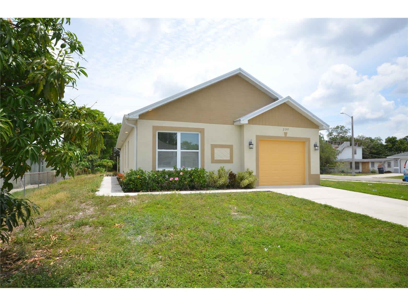 2197 Davis Court Fort Myers FL 33916 O6404158 image3