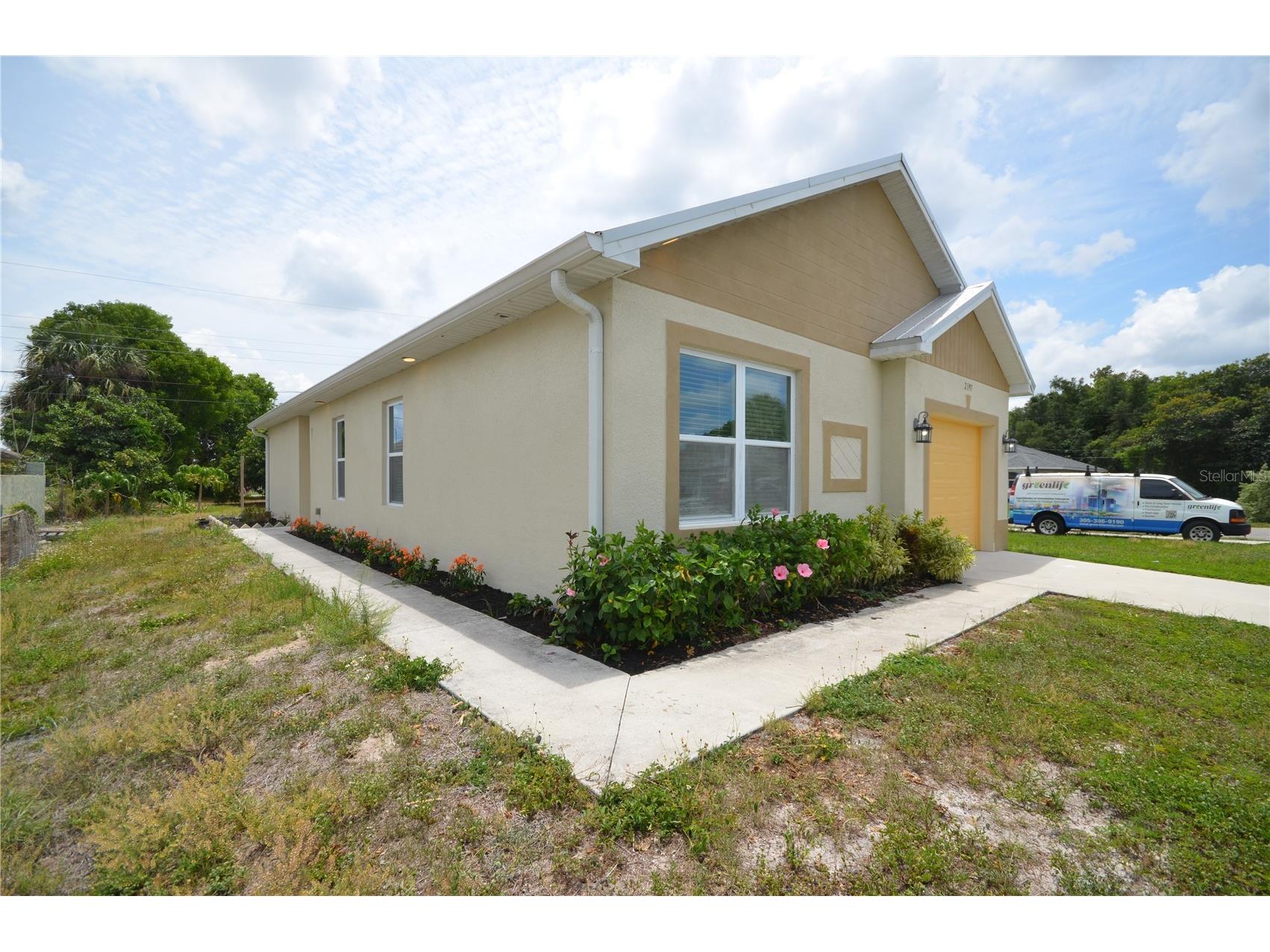 2197 Davis Court Fort Myers FL 33916 O6404158 image4