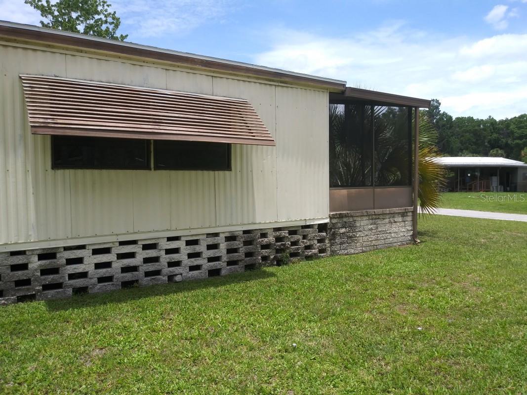 22 Canal Court Lake Panasoffkee FL 33538 A4696651 image4