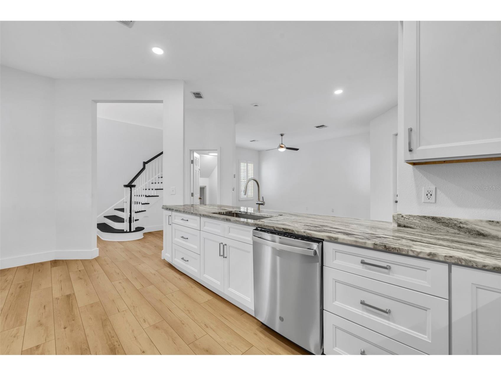 22 E Hazel Street Orlando FL 32804 O6411089 image11