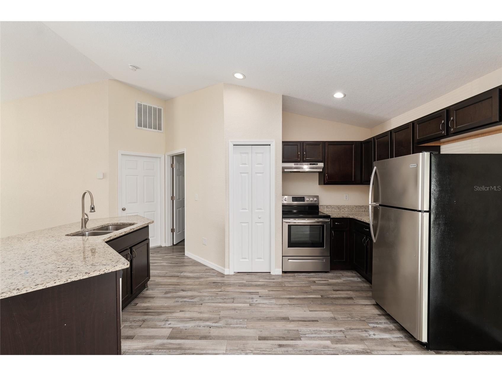 22 Juniper Loop Circle Ocala FL 34480 OM721997 image25