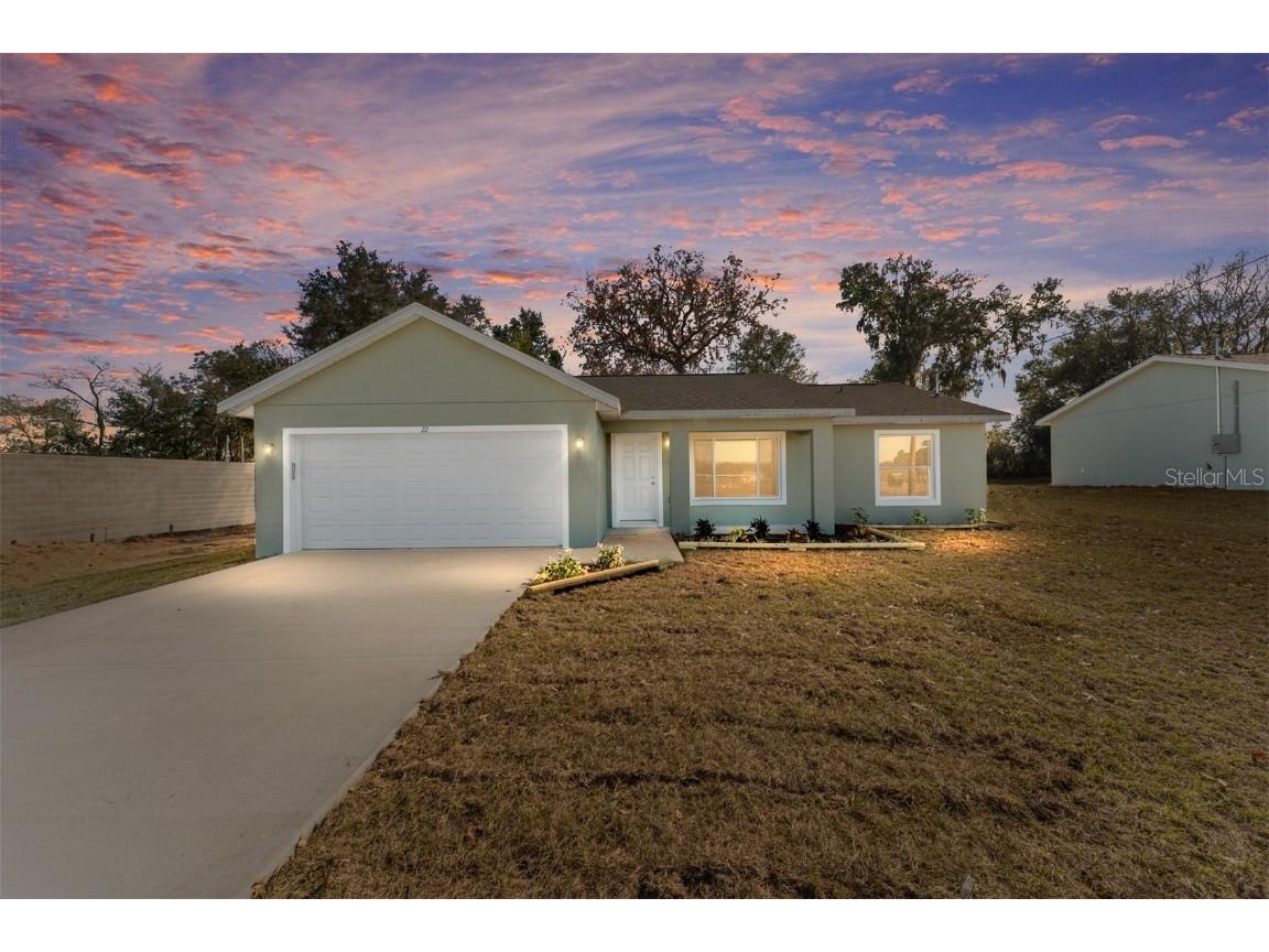 22 Maple Lane Ocklawaha FL 32179 OM669009 image1