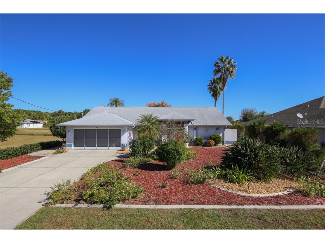 22 Mariner Lane Rotonda West FL 33947 D5912681 image1