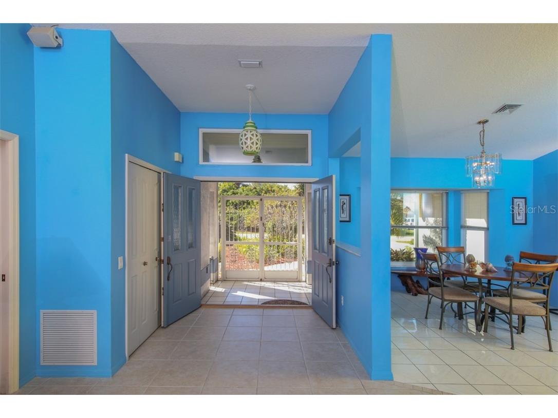 22 Mariner Lane Rotonda West FL 33947 D5912681 image3