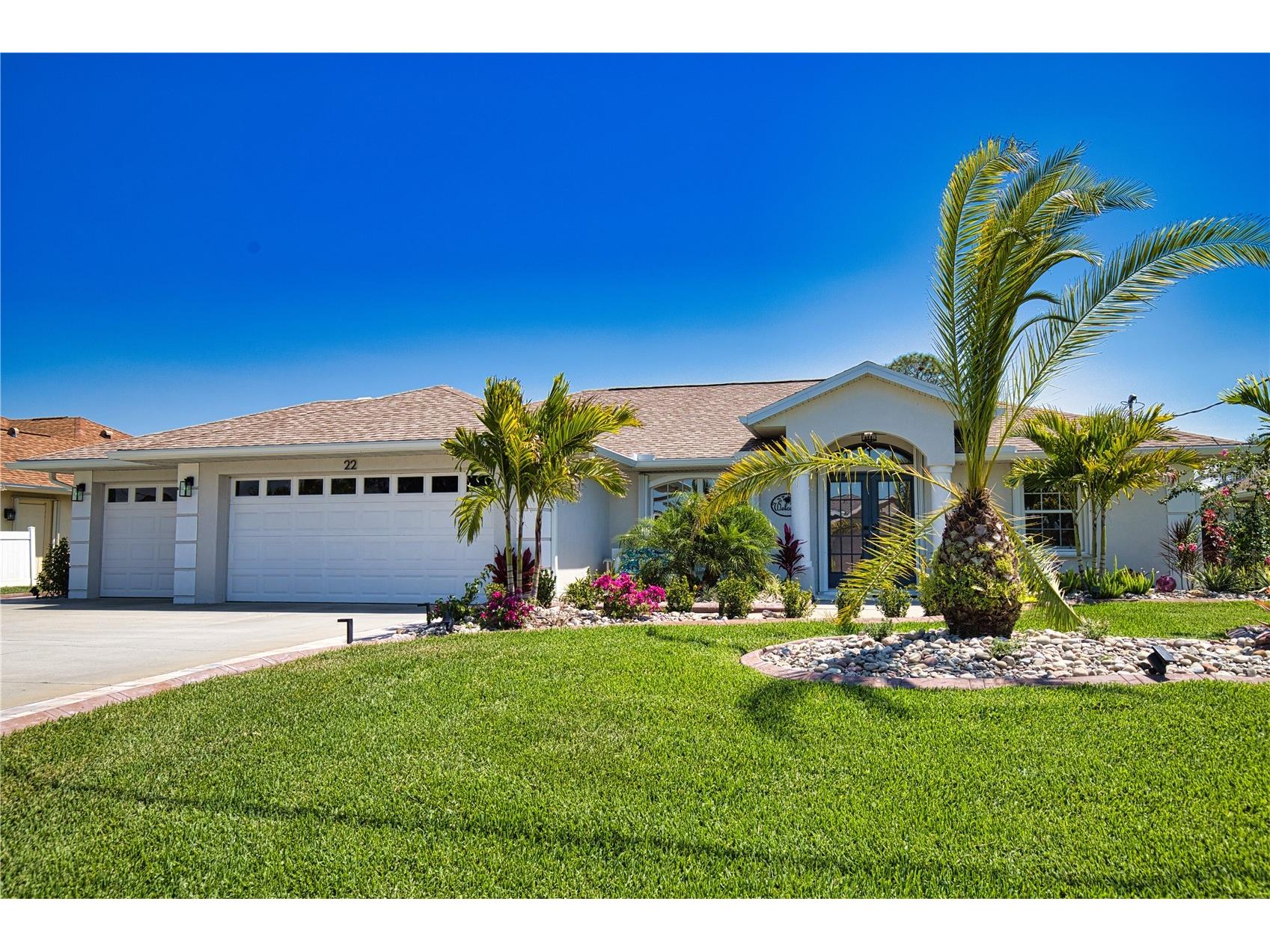 22 Medalist Court Rotonda West FL 33947 D6146845 image1