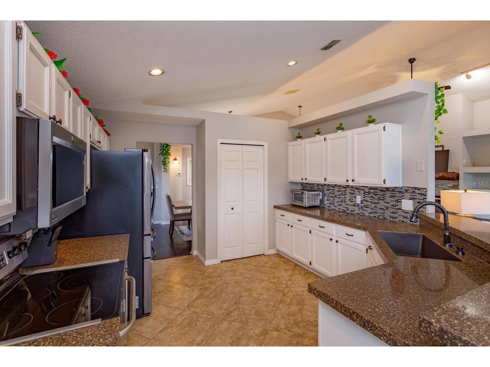 22 Moor Green Court Ocoee FL 34761 O6407381 image14