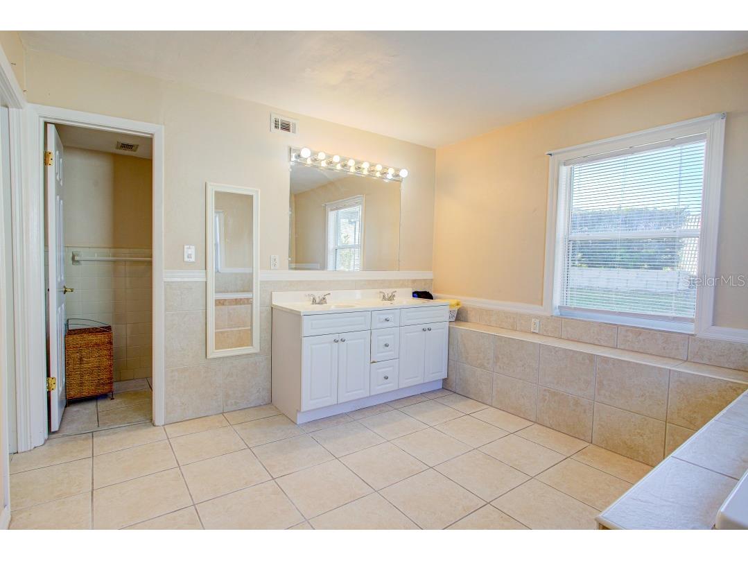 22 Plaza Drive Ormond Beach FL 32176 O6331773 image44