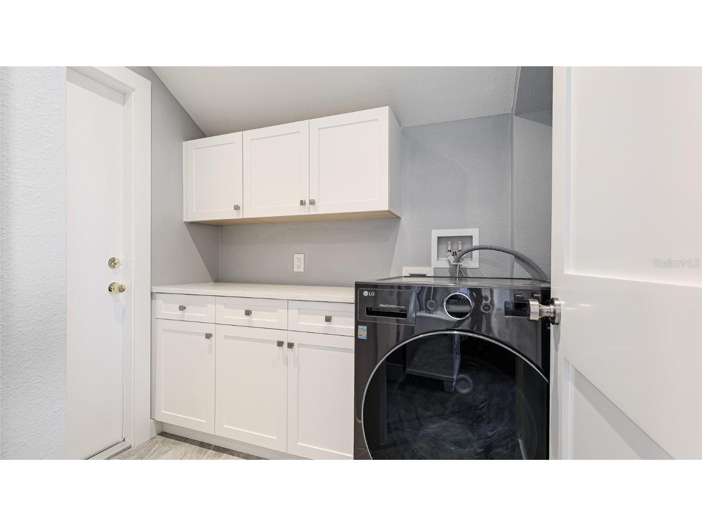 22 Sandy Cove Road #APT 10-5 Sarasota FL 34242 A4658557 image25