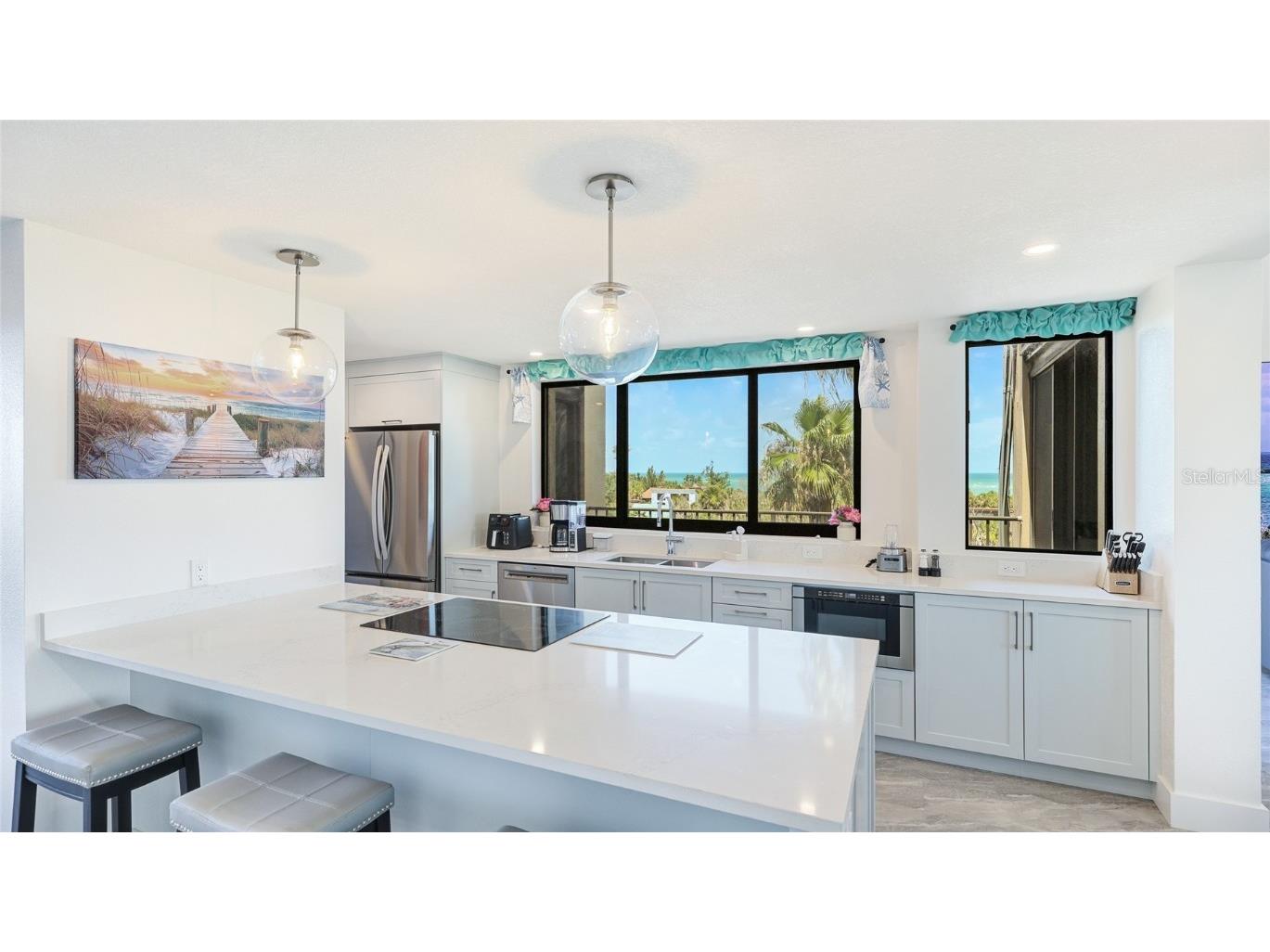 22 Sandy Cove Road #APT 10-5 Sarasota FL 34242 A4658557 image7