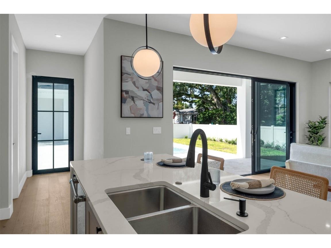 22 W Hazel Street Orlando FL 32804 O6300509 image12