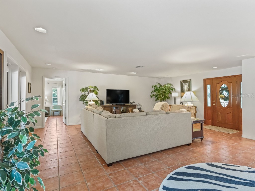 22 Wood Ridge Drive Ocala FL 34482 OM712761 image5