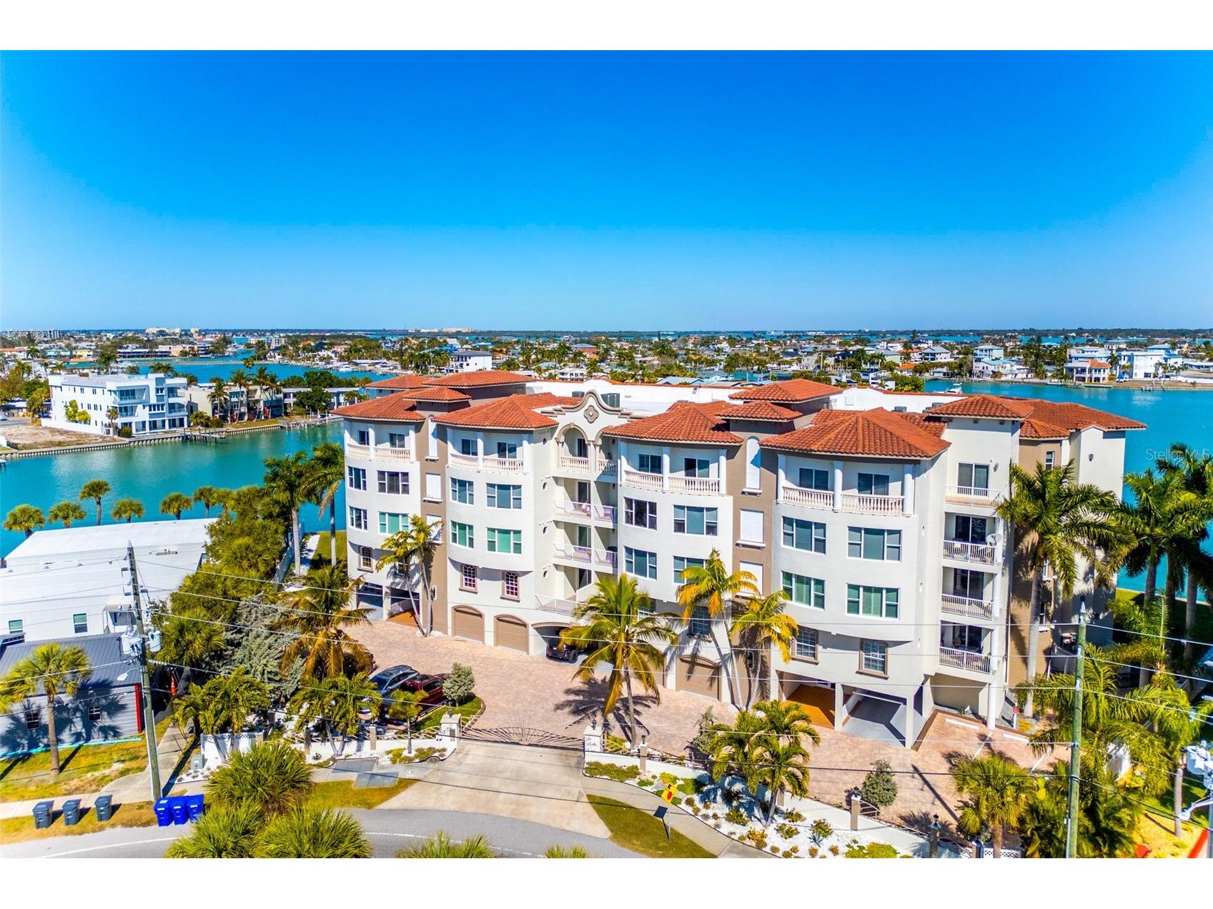 220 108th Avenue #304 Treasure Island FL 33706 TB8474500 image1