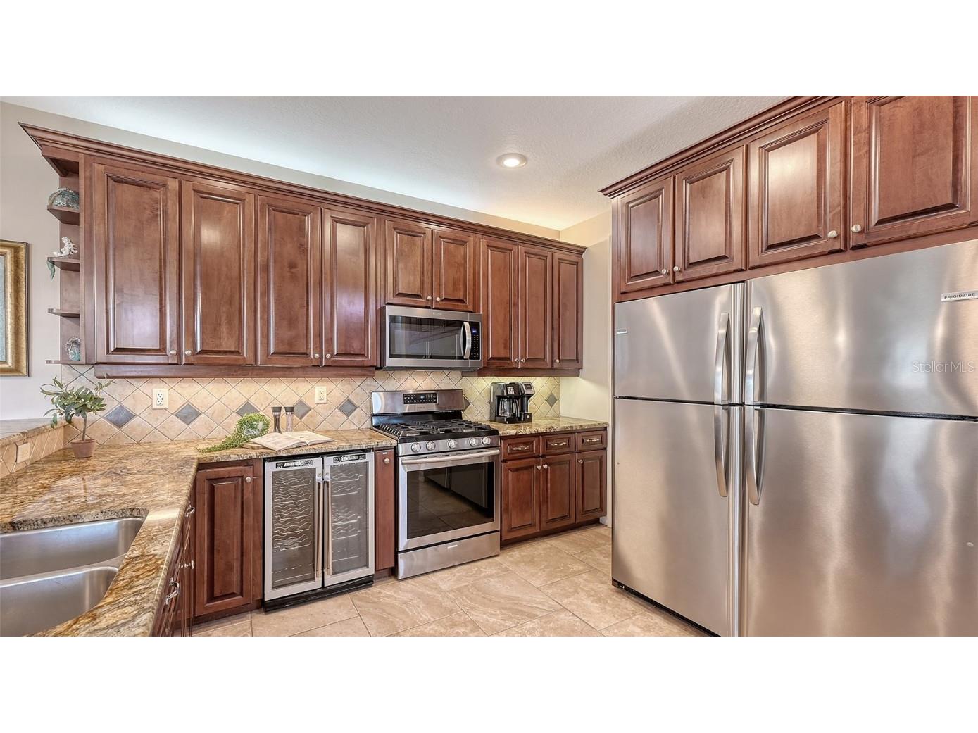 220 36th Street Holmes Beach FL 34217 - GULF OF MEXICO A4664041 image17