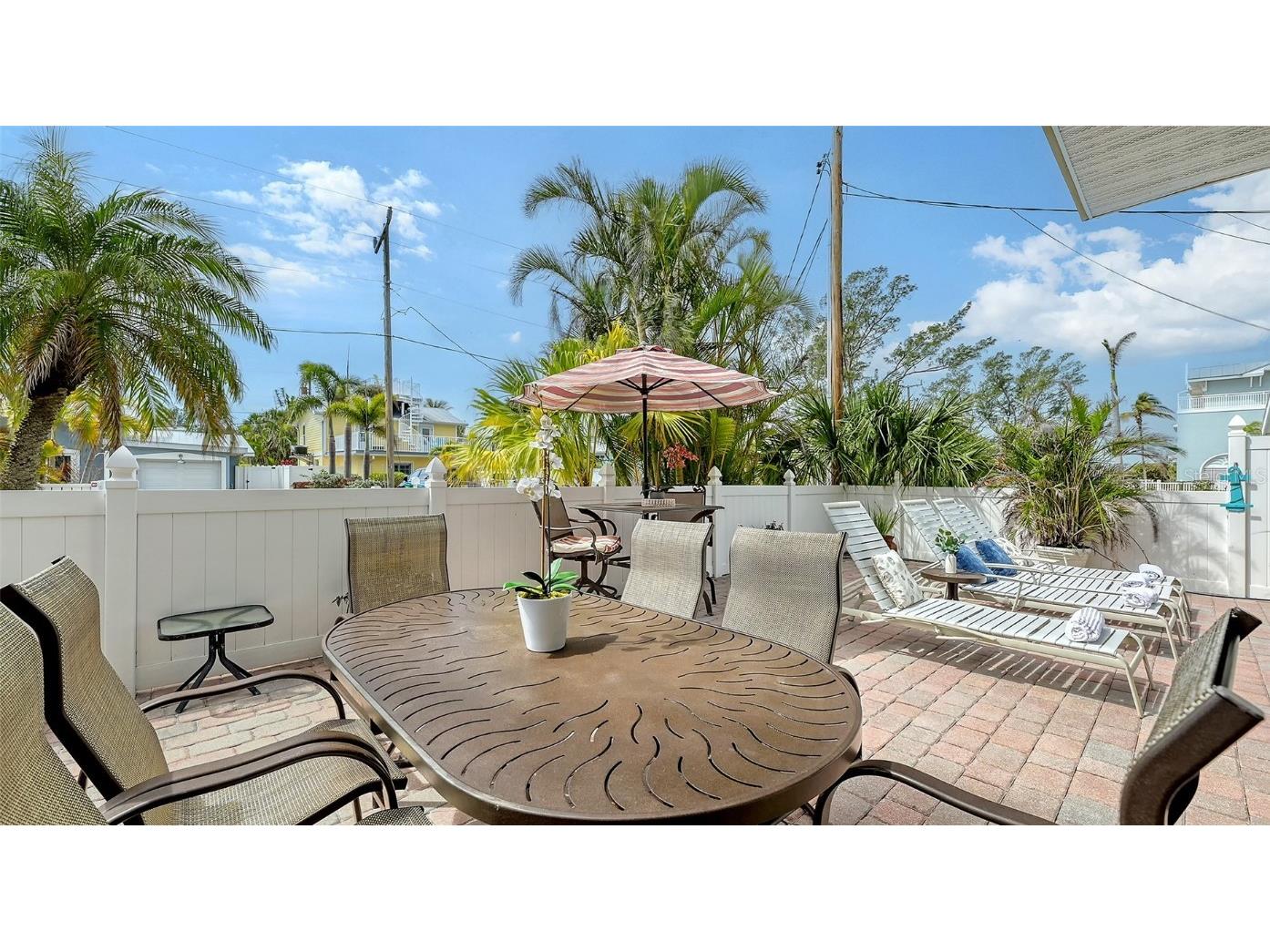 220 36th Street Holmes Beach FL 34217 - GULF OF MEXICO A4664041 image32