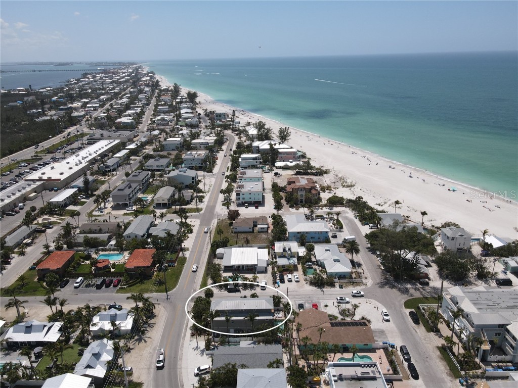 220 36th Street Holmes Beach FL 34217 - GULF OF MEXICO A4664041 image44